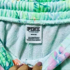 PINK Victoria's Secret Shorts - VS PINK Floral Palm Beach Shorts PINK Victoria's Secret Shorts - VS PINK Floral Palm Beach Shorts